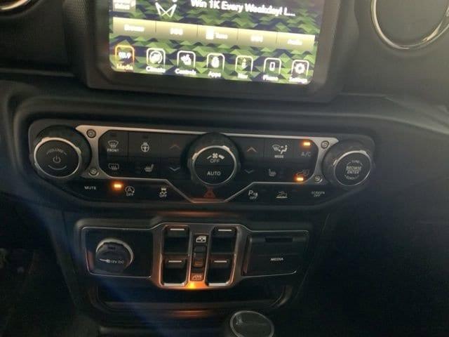 used 2023 Jeep Gladiator car, priced at $32,272