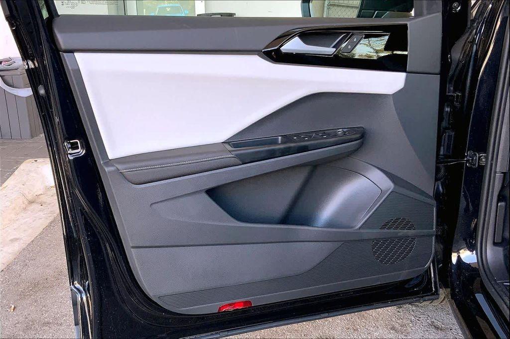 new 2026 Volkswagen Taos car, priced at $28,077