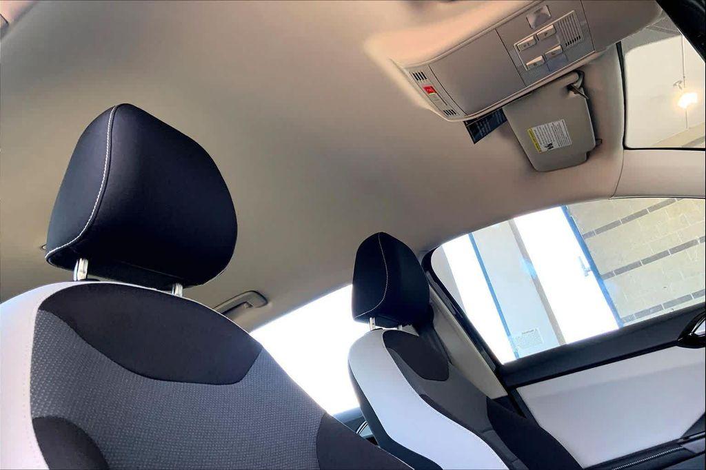 new 2026 Volkswagen Taos car, priced at $28,077