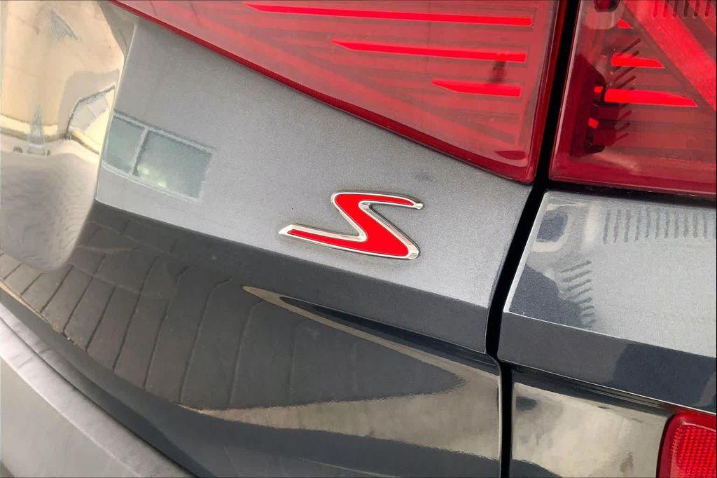 used 2021 Kia Seltos car, priced at $13,150