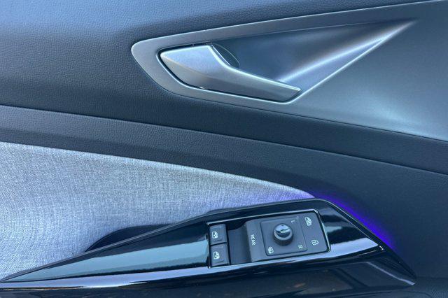 new 2025 Volkswagen ID.4 car, priced at $43,495
