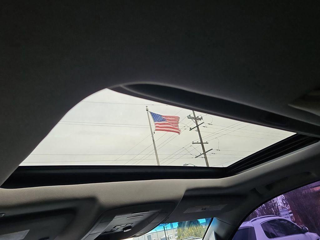 used 2018 GMC Yukon car, priced at $30,994