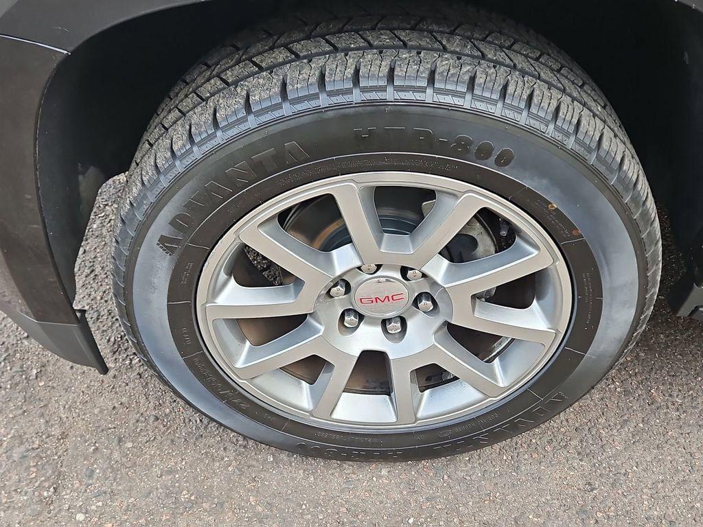 used 2018 GMC Yukon car, priced at $30,994