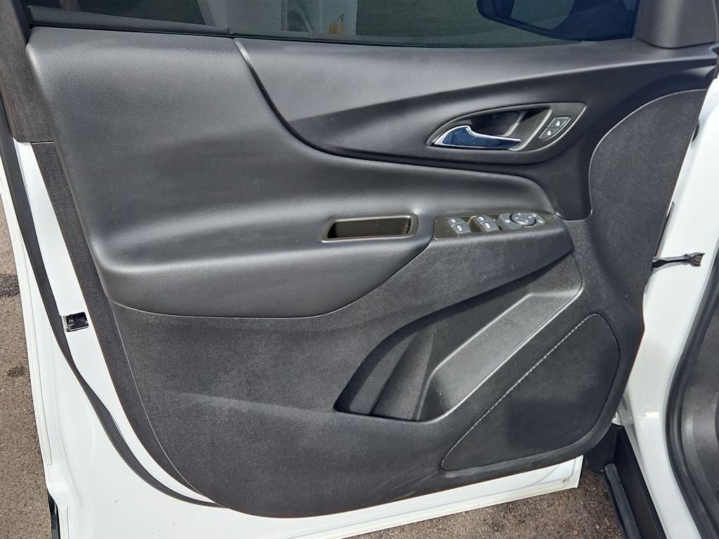 used 2023 Chevrolet Equinox car, priced at $20,498