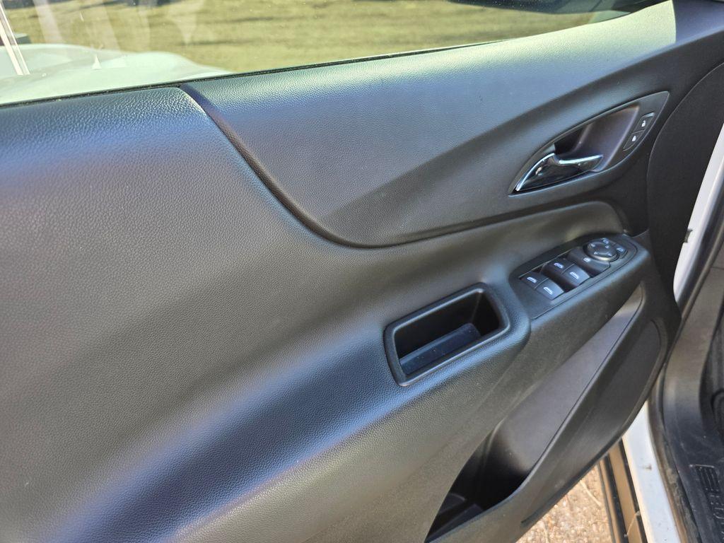 used 2023 Chevrolet Equinox car, priced at $20,994