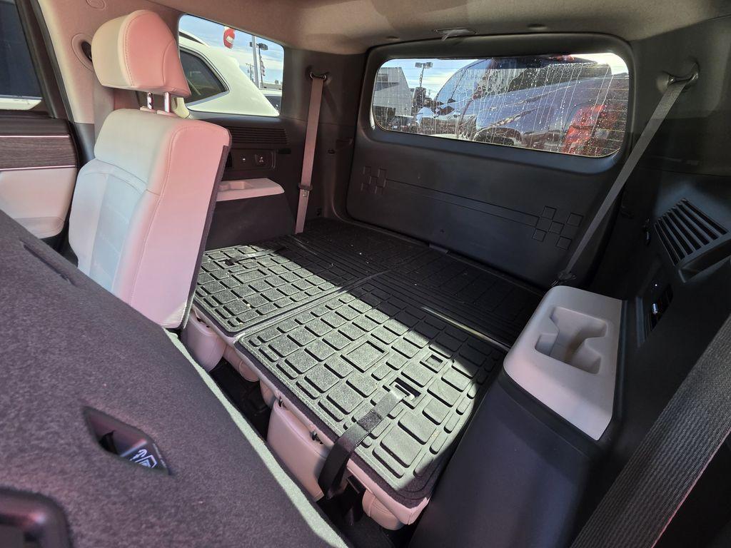 used 2024 Hyundai Santa Fe car, priced at $34,994