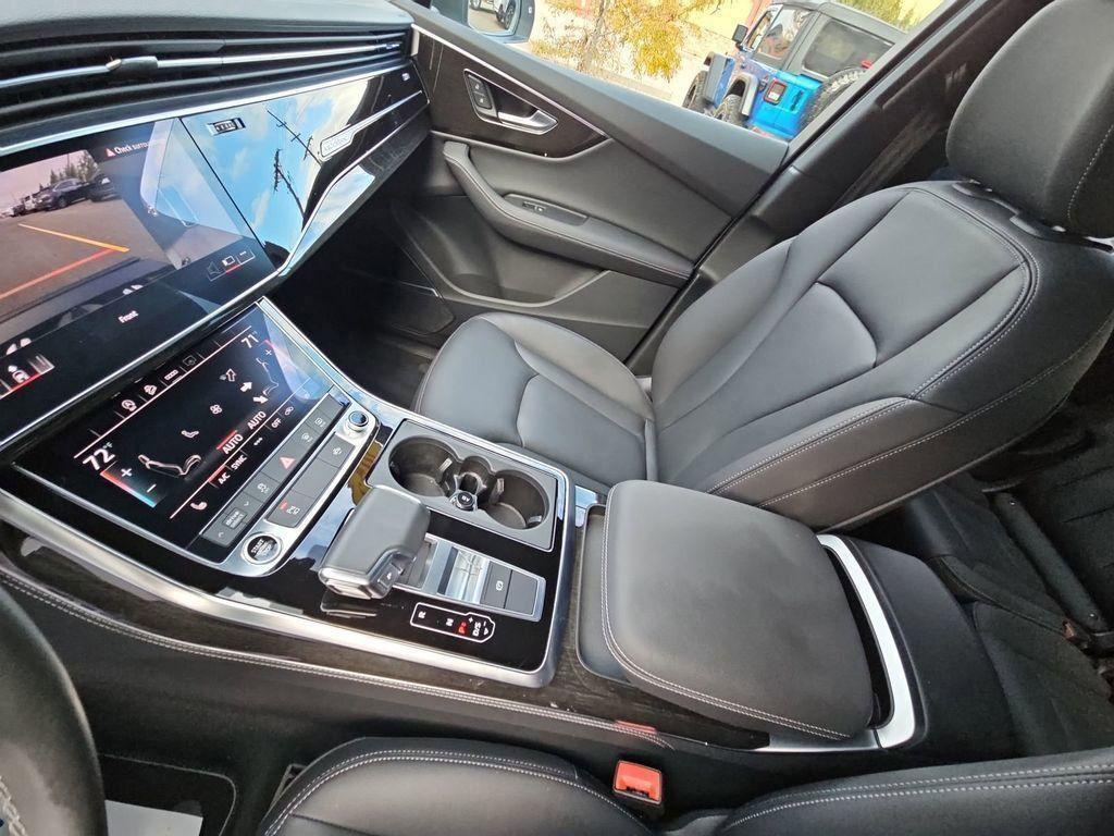 used 2025 Audi Q7 car, priced at $52,998