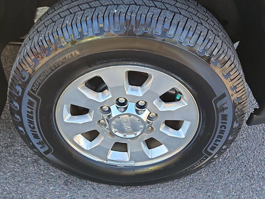 used 2014 GMC Sierra 2500 car, priced at $29,998