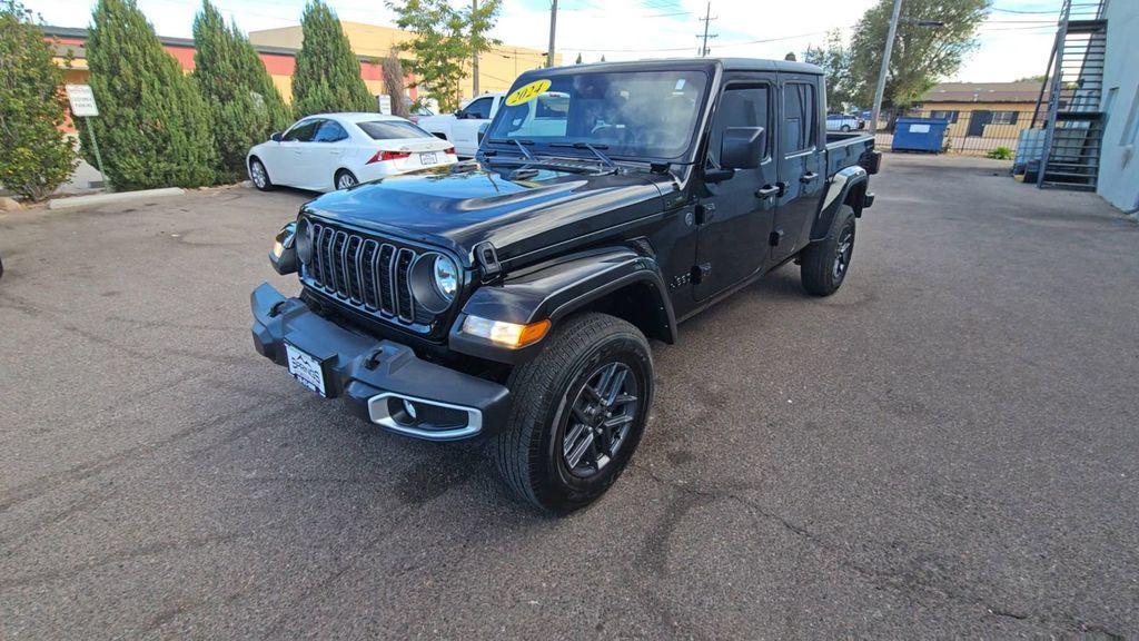 used 2024 Jeep Gladiator car, priced at $32,998