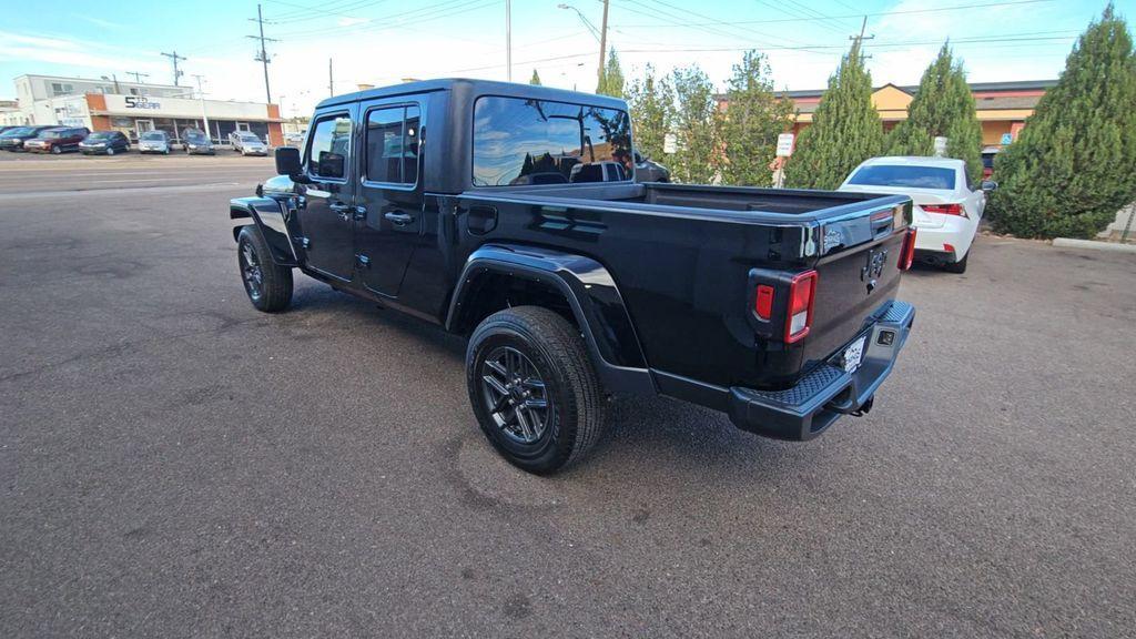 used 2024 Jeep Gladiator car, priced at $32,998