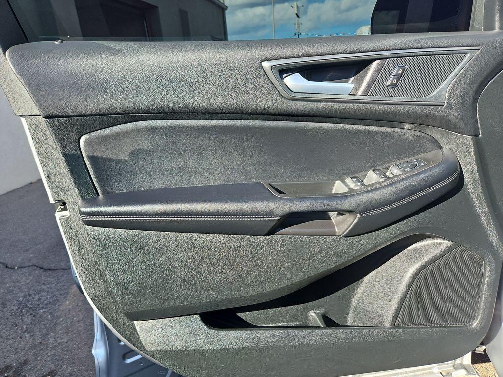 used 2024 Ford Edge car, priced at $28,698