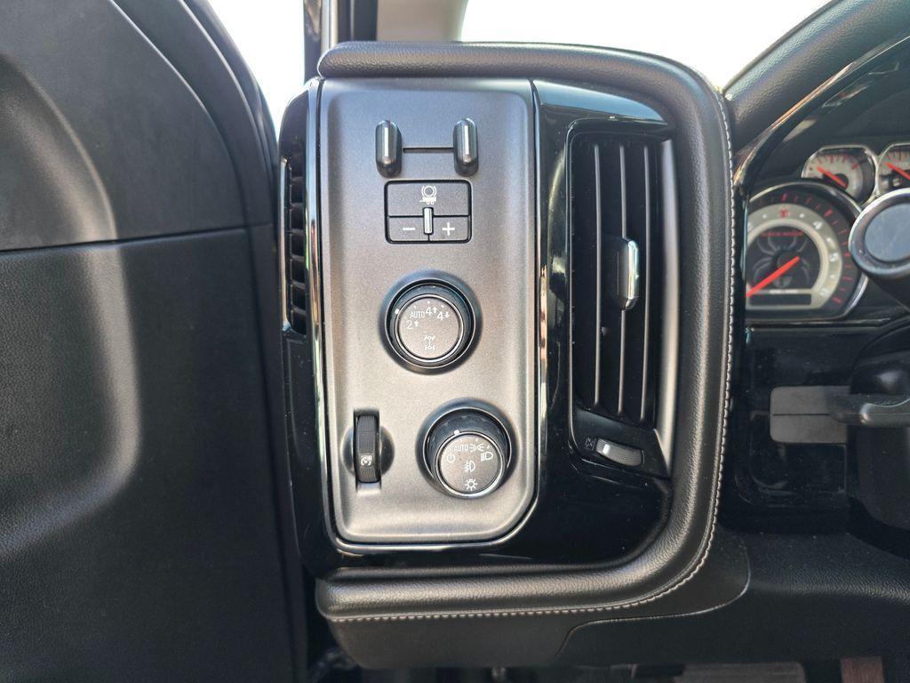 used 2018 GMC Sierra 1500 car, priced at $31,994