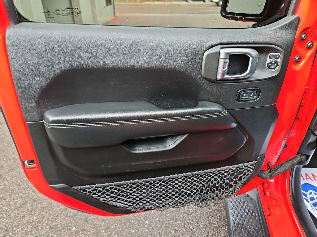 used 2021 Jeep Gladiator car, priced at $24,998