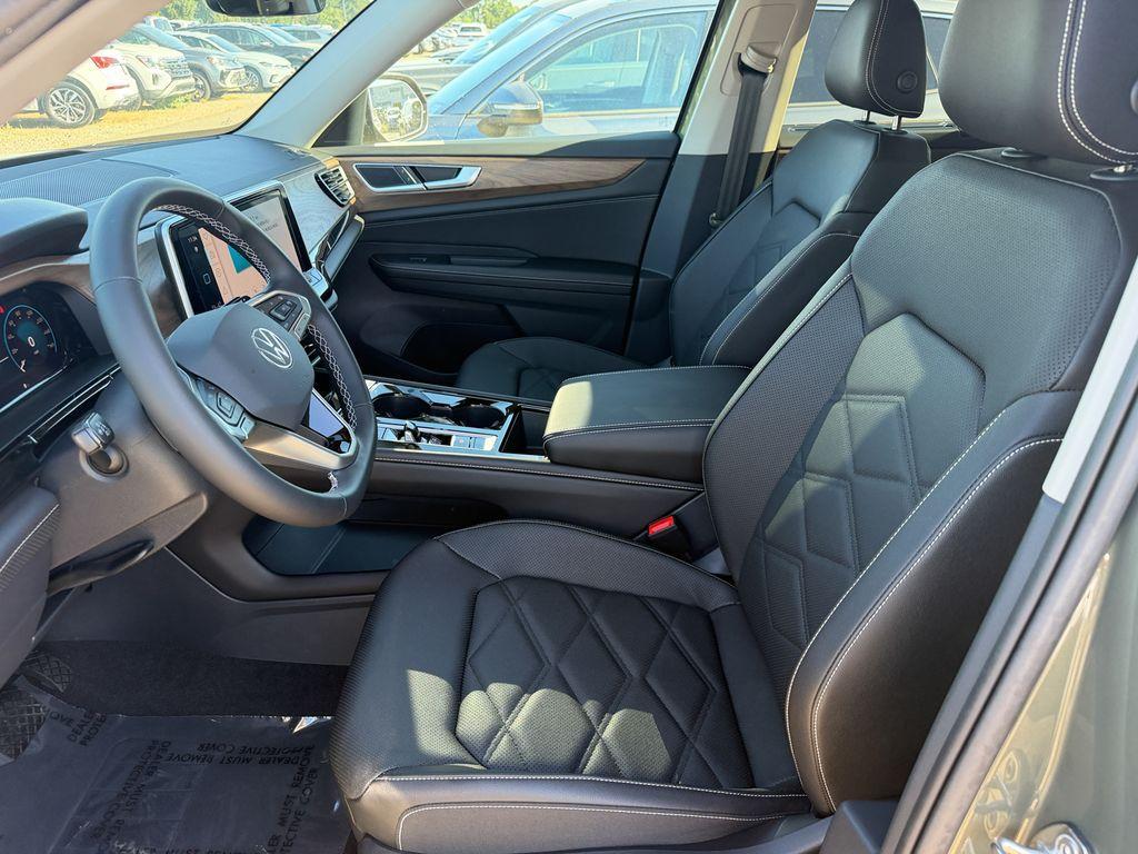 new 2026 Volkswagen Atlas car, priced at $43,029
