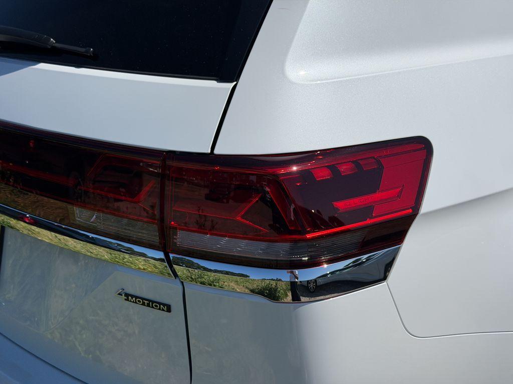 new 2026 Volkswagen Atlas car, priced at $44,722