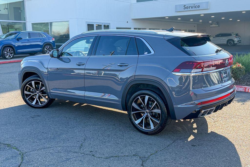 new 2026 Volkswagen Atlas Cross Sport car, priced at $52,818