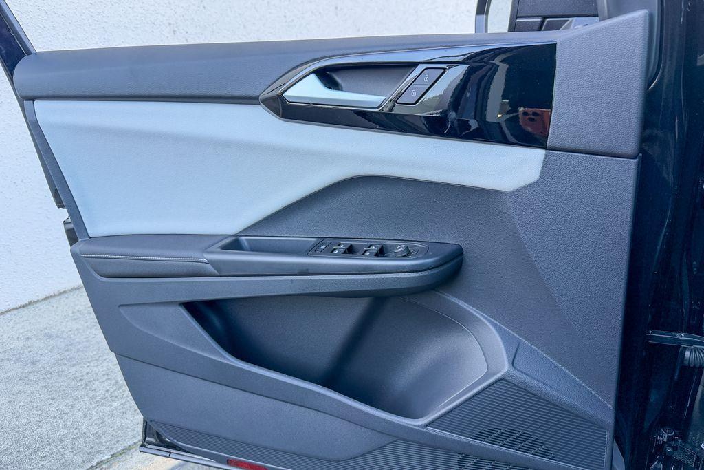 new 2026 Volkswagen Taos car, priced at $25,771