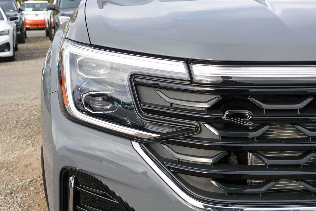 new 2026 Volkswagen Atlas car, priced at $54,304