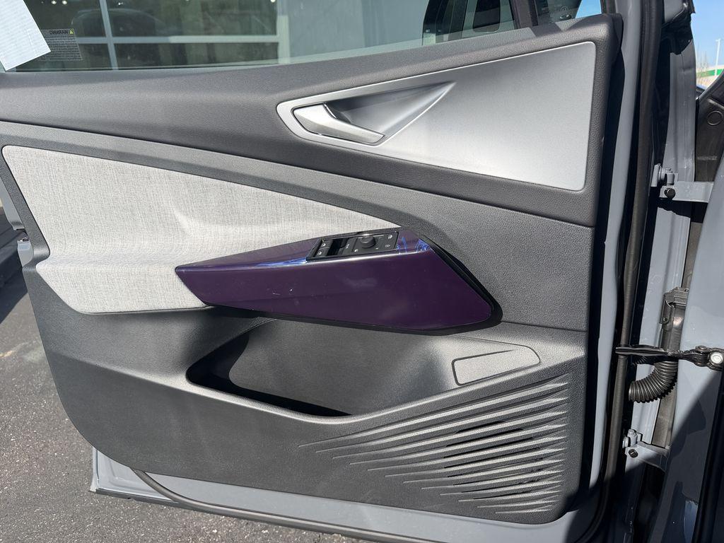 new 2026 Volkswagen ID.4 car, priced at $43,977