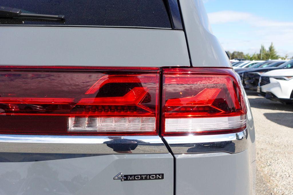 new 2026 Volkswagen Atlas car, priced at $46,251