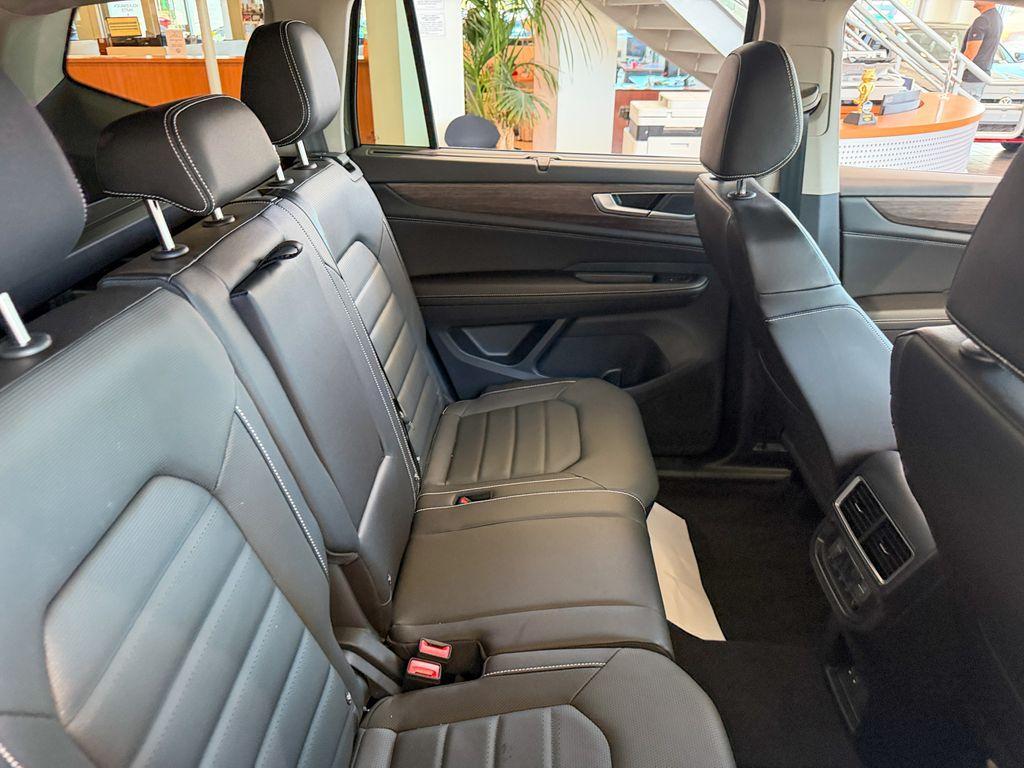 new 2026 Volkswagen Atlas car, priced at $46,358