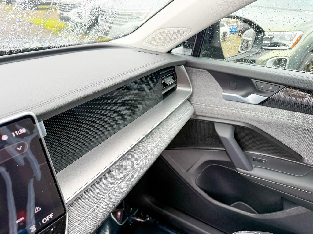 new 2026 Volkswagen Tiguan car, priced at $33,076