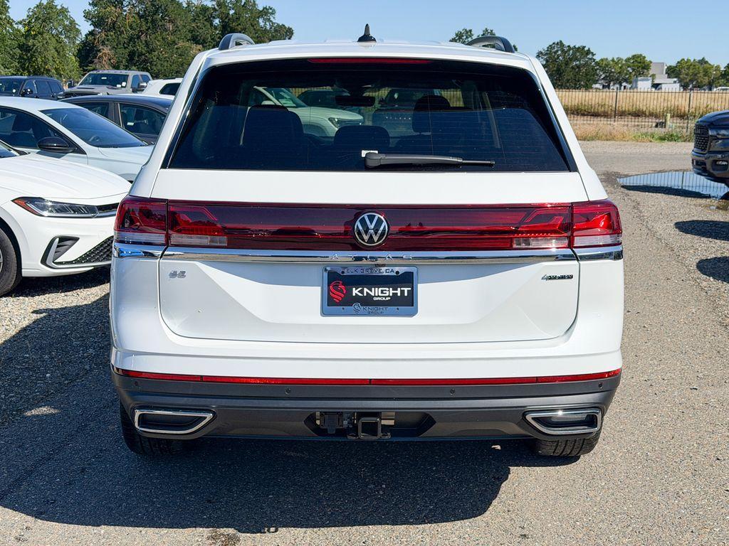 new 2026 Volkswagen Atlas car, priced at $43,092