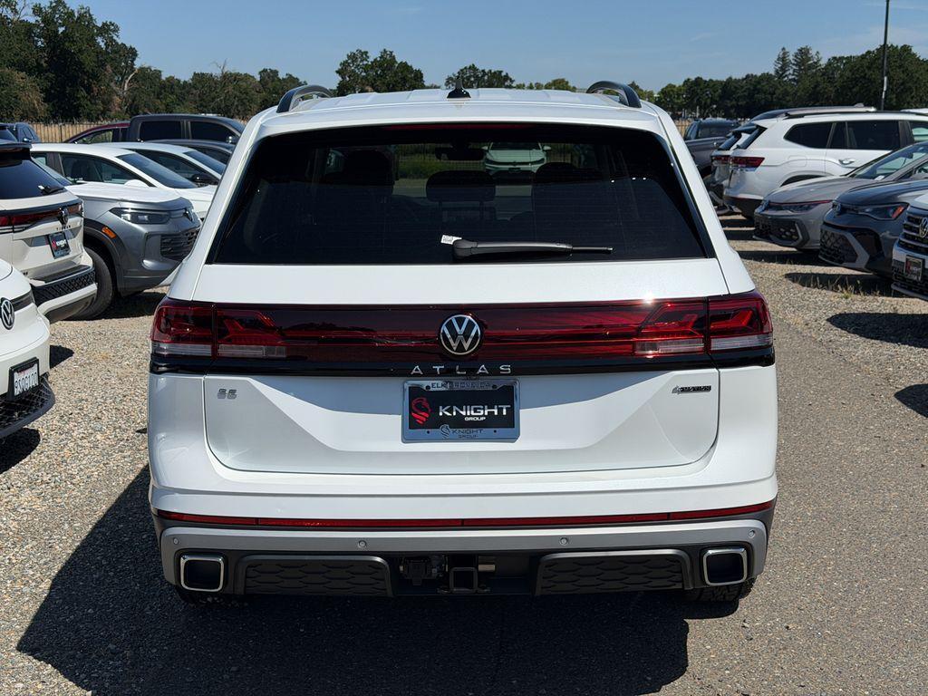 new 2026 Volkswagen Atlas car, priced at $45,079