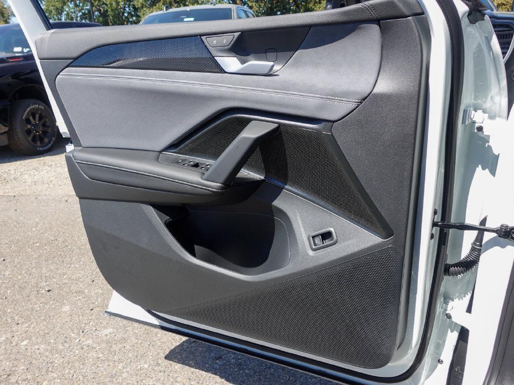 new 2026 Volkswagen Tiguan car, priced at $35,332