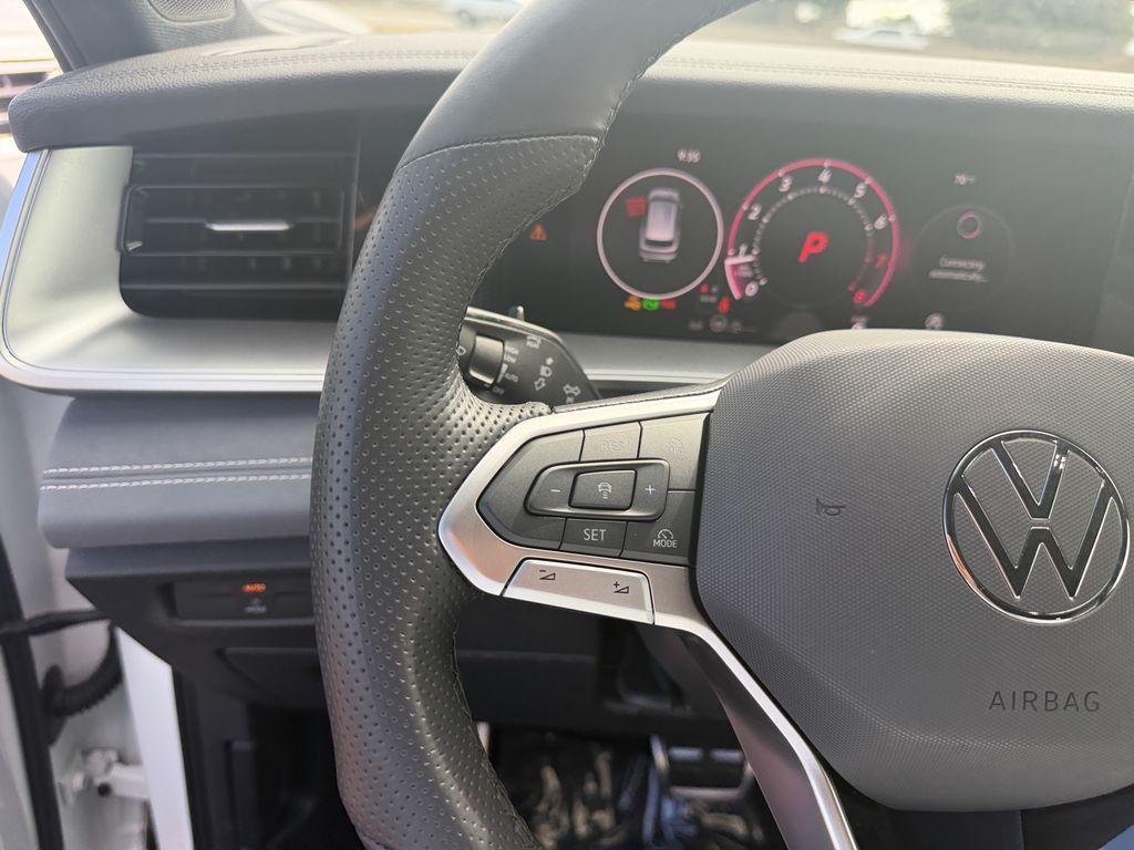 used 2026 Volkswagen Tiguan car, priced at $33,559