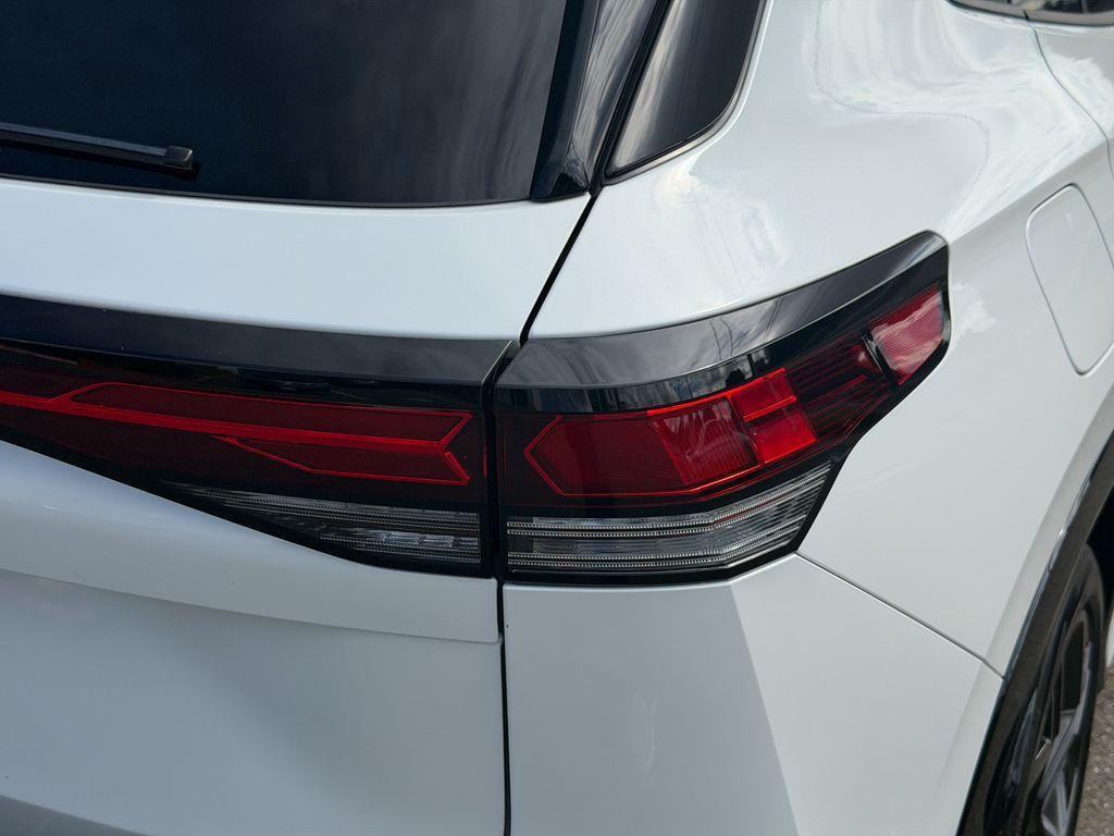 used 2026 Volkswagen Tiguan car, priced at $33,559