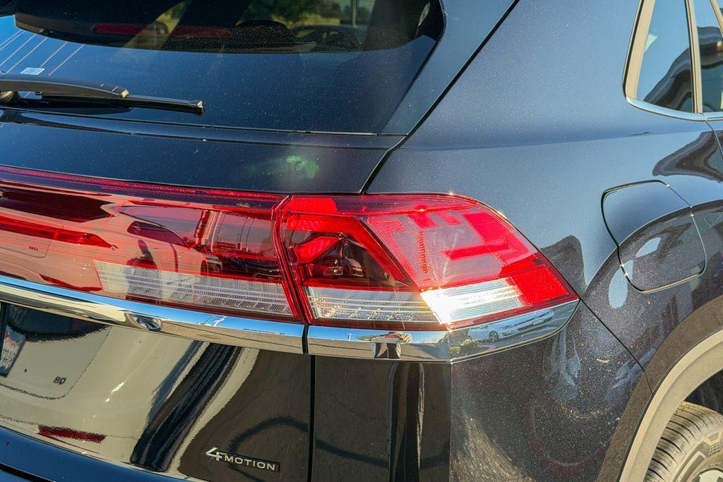 new 2026 Volkswagen Atlas Cross Sport car, priced at $44,364