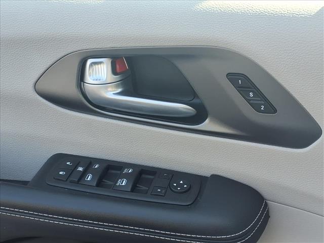 used 2024 Chrysler Pacifica car, priced at $25,993