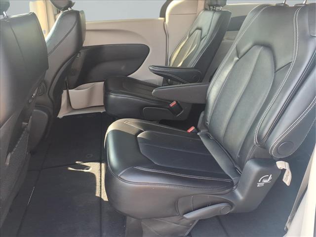 used 2024 Chrysler Pacifica car, priced at $25,993