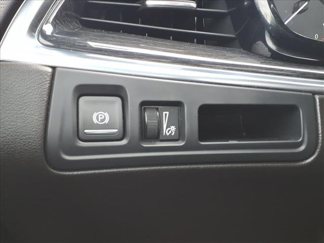 used 2023 Cadillac XT5 car, priced at $28,605