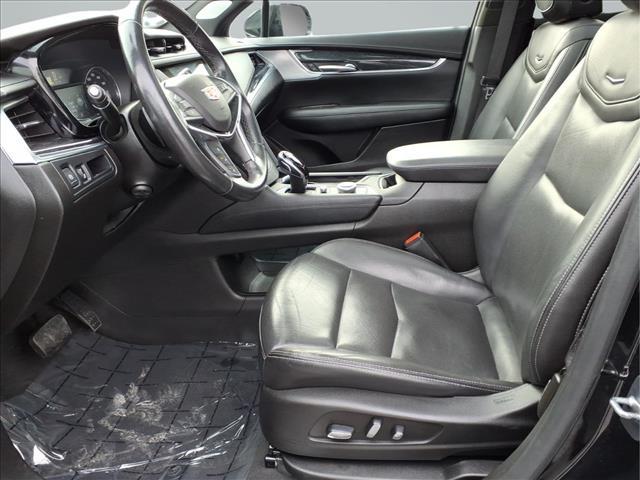 used 2023 Cadillac XT5 car, priced at $28,605