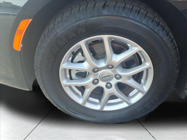 used 2024 Chrysler Pacifica car, priced at $25,437