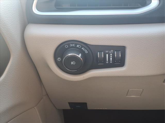 used 2024 Chrysler Pacifica car, priced at $25,437