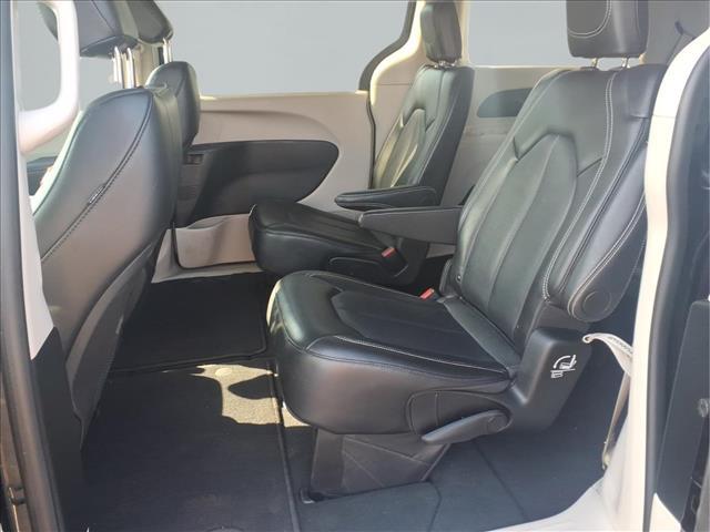 used 2024 Chrysler Pacifica car, priced at $25,437
