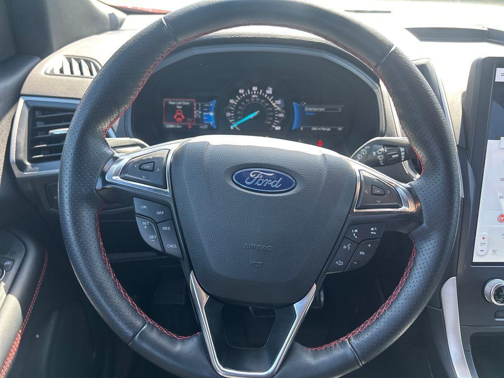 used 2024 Ford Edge car, priced at $30,987