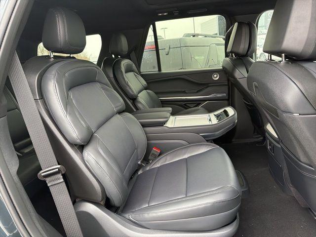 new 2026 Lincoln Navigator car, priced at $102,473
