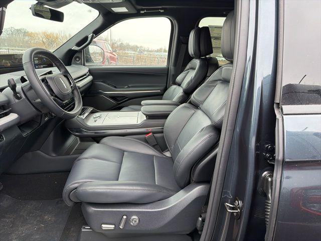 new 2026 Lincoln Navigator car, priced at $102,473