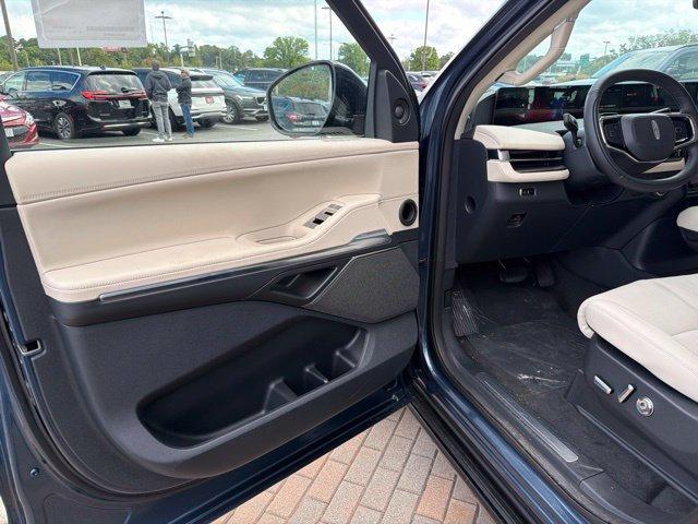 new 2027 Lincoln Navigator car, priced at $108,789