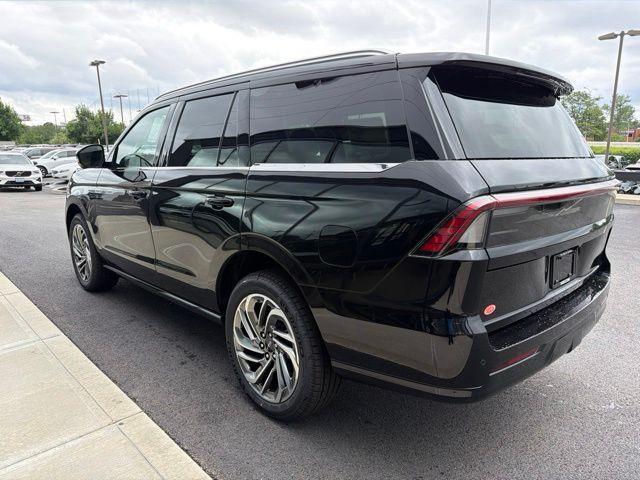 new 2027 Lincoln Navigator car, priced at $106,289