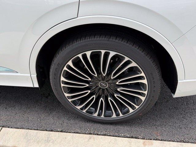 new 2027 Lincoln Aviator car, priced at $87,904