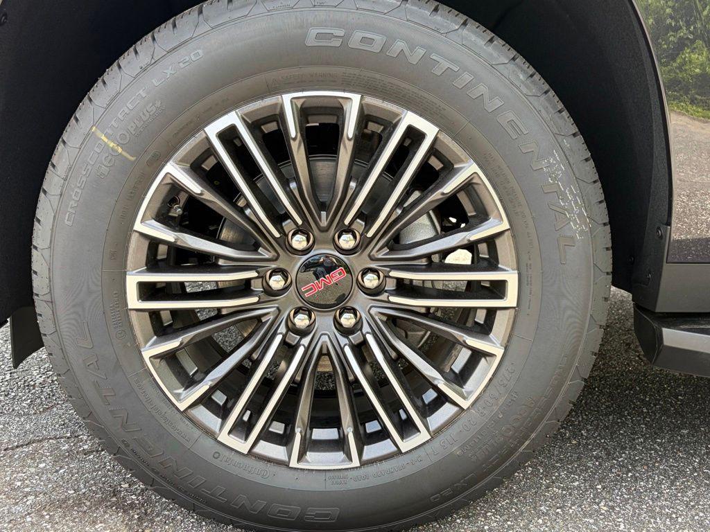 new 2026 GMC Yukon XL car, priced at $83,925
