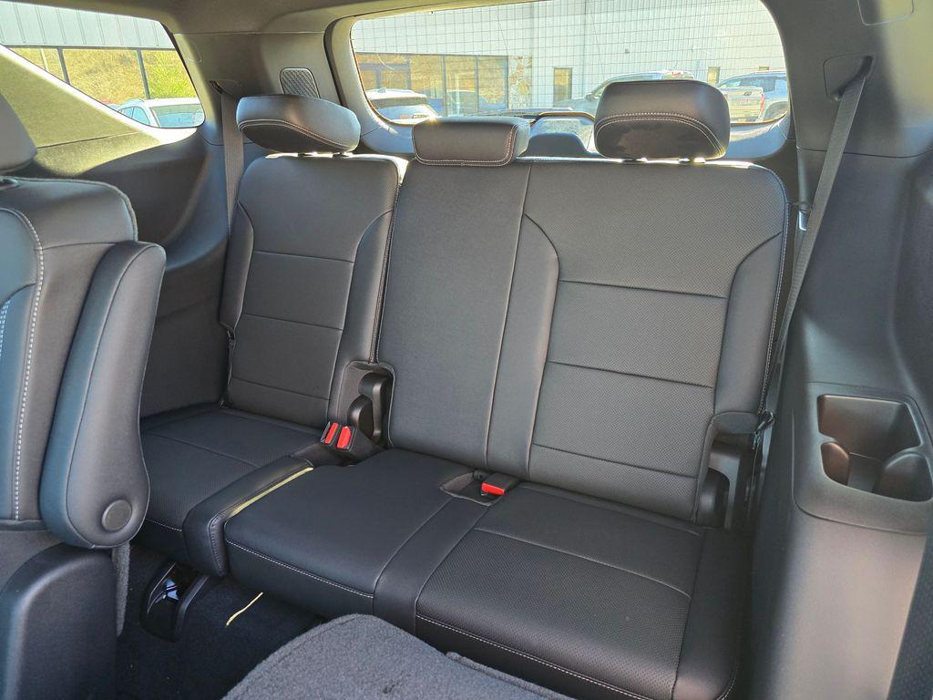 new 2026 Chevrolet Traverse car, priced at $45,448