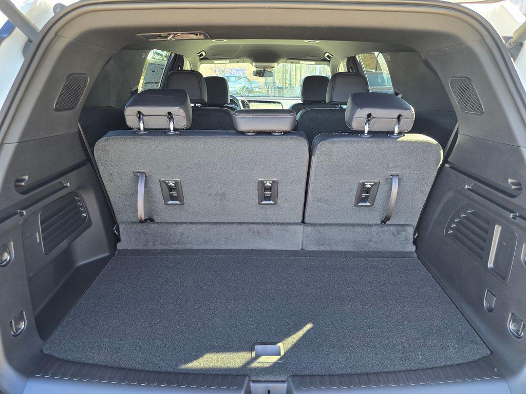 new 2026 Chevrolet Traverse car, priced at $45,448