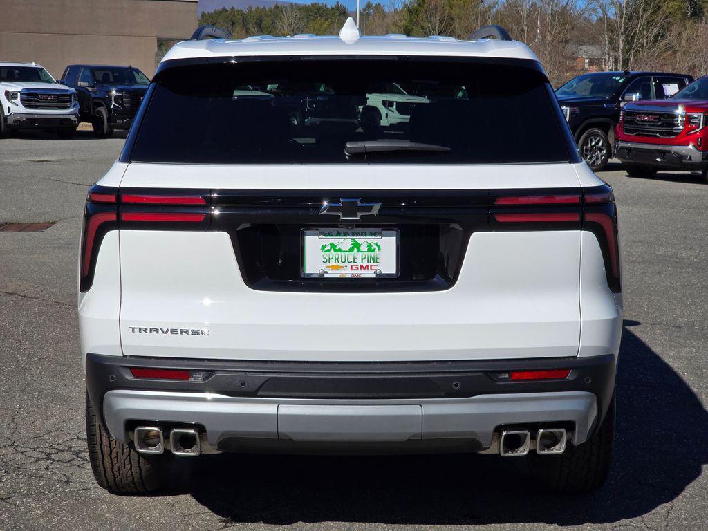 new 2026 Chevrolet Traverse car, priced at $45,448
