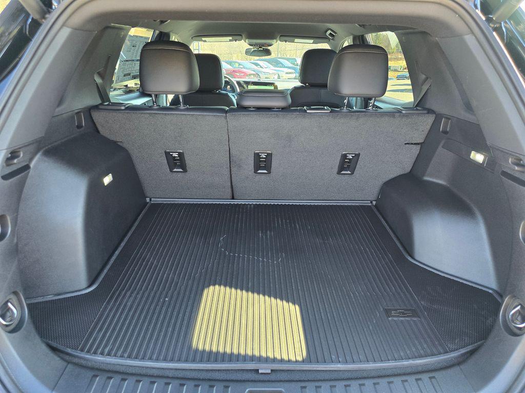 new 2026 Chevrolet Equinox car, priced at $30,936